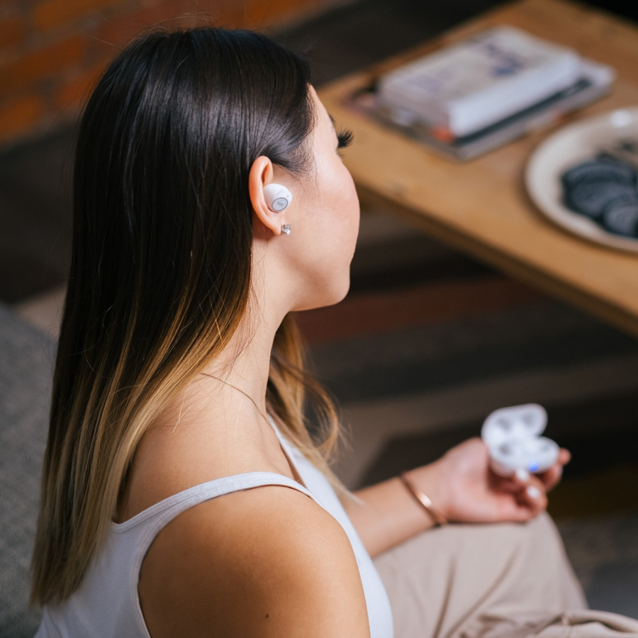7 Reasons why everyone needs wireless earbuds